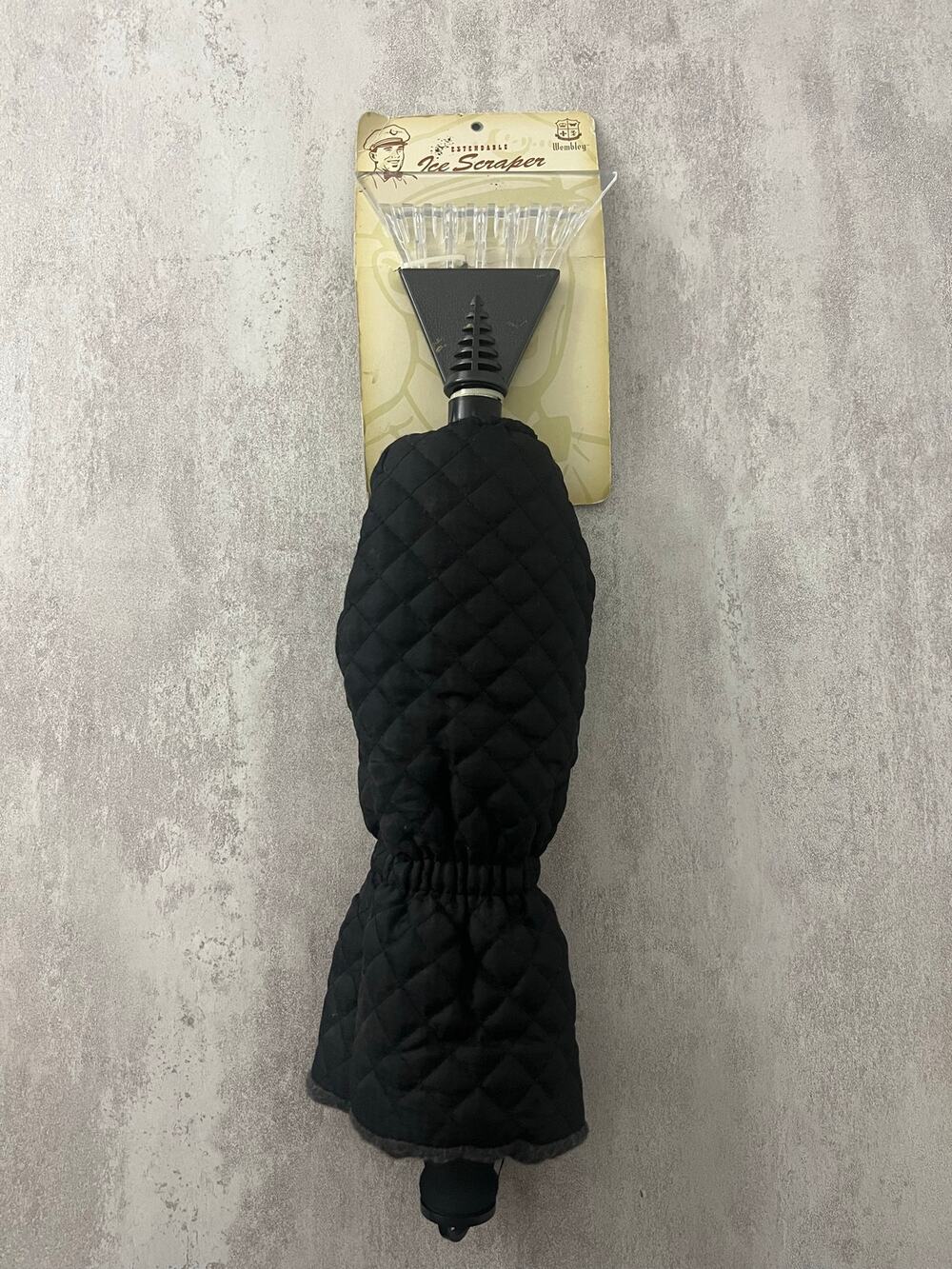 Wembley Tundra Ice Scraper Long Handle Insulated Quilted Sleeve NWT Winter Car